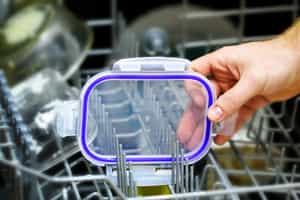 Hvor mye vann bruker en hjemmeoppvaskmaskin?